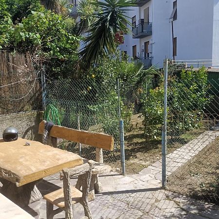 Rachele Guest House La Spezia Exterior foto